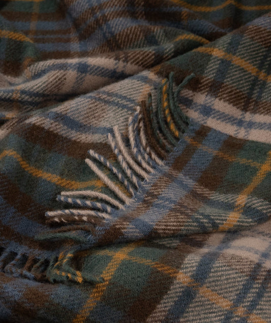 Highland Tweeds New Wool Fluffy Throw - Antique Dress Gordon