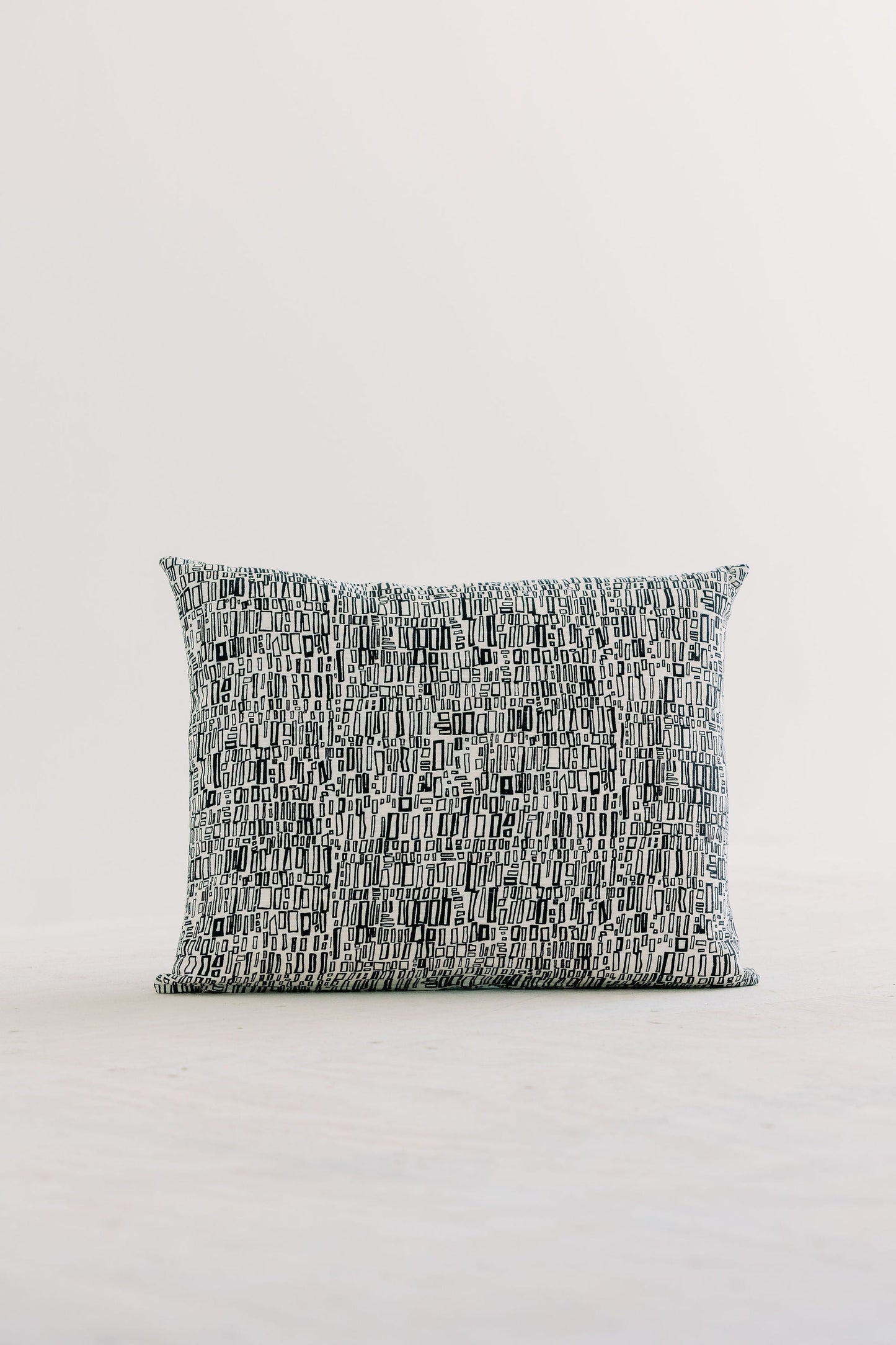 Leucadia in Albatross 16" x 20" Pillow