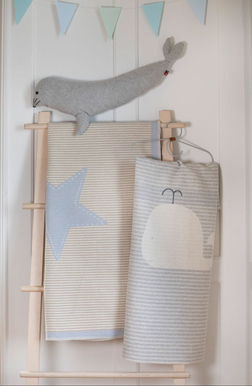 JUWEL Baby Blanket "Whale/Stripes"