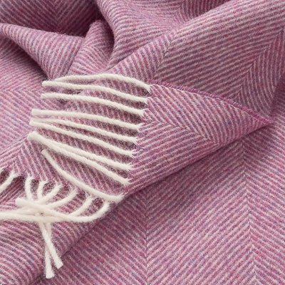 Southampton Home Shetland Lambswool Herringbone Throw – Petal Pink