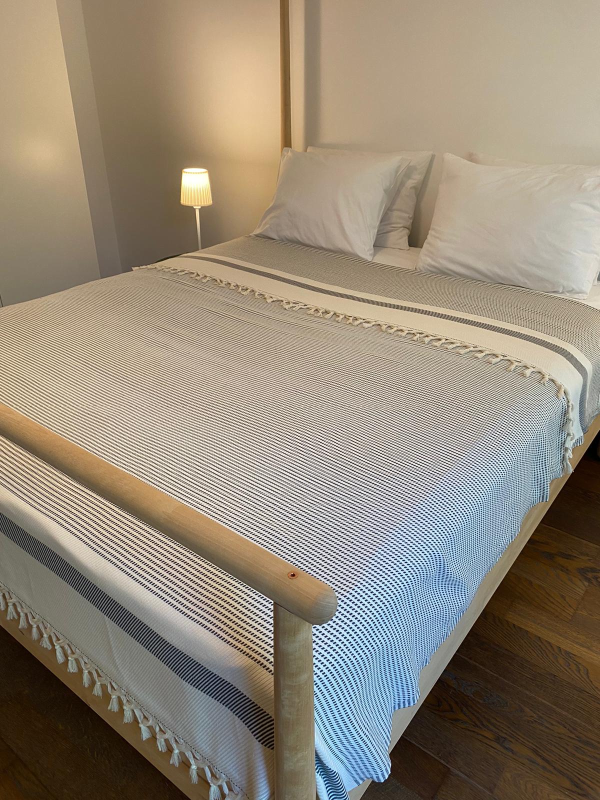 Pixel Blanket
