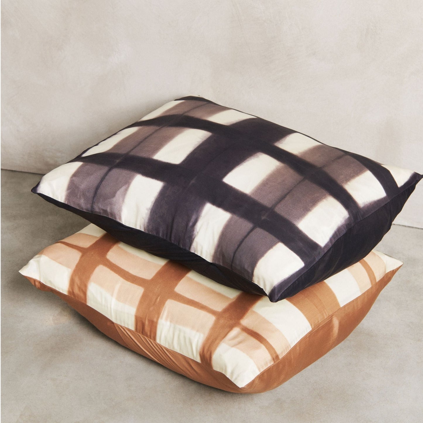 Melo Gold Hand Crafted Shibori Mulberry Silk Pillow