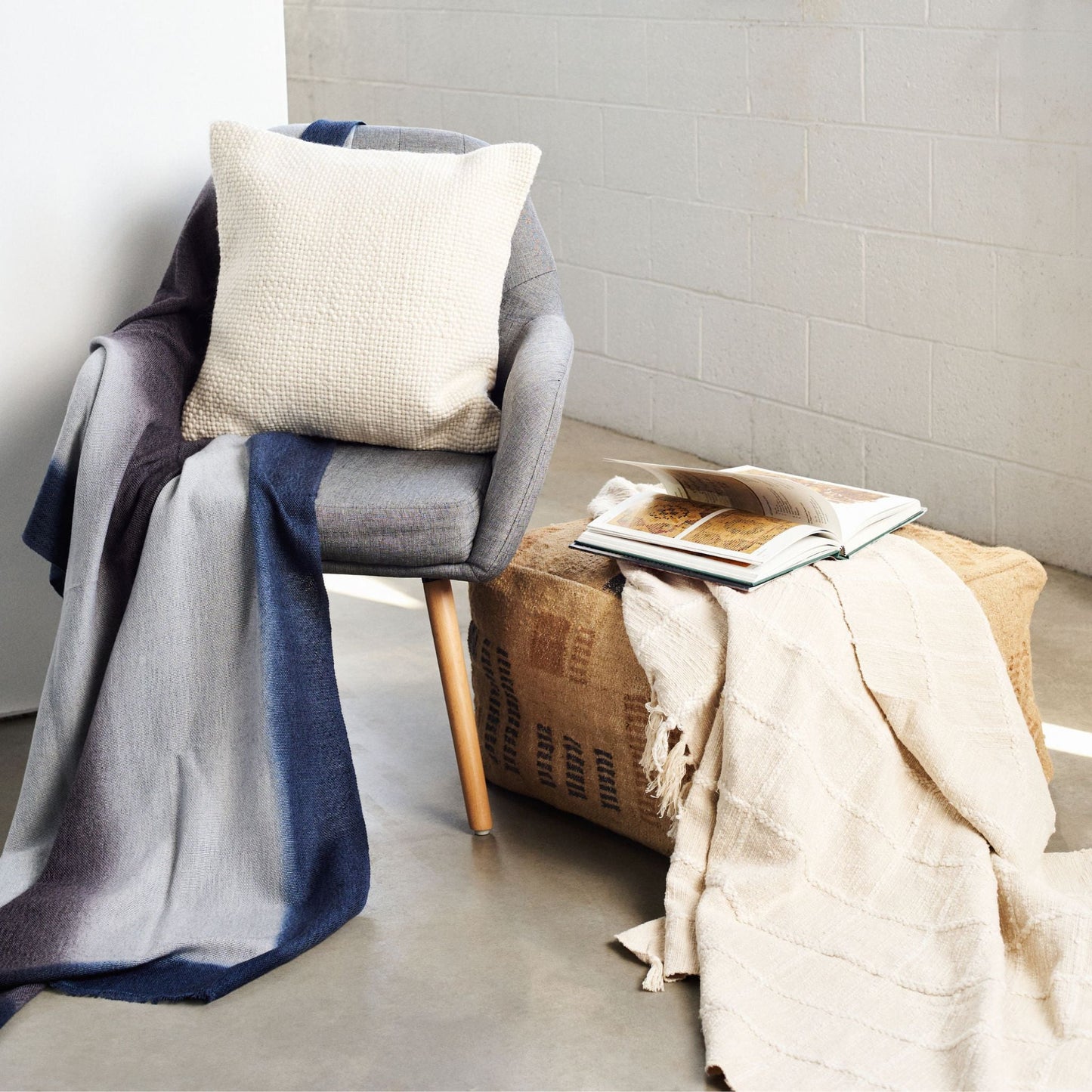 Sea Shell White Textured Checks Handloom Throw