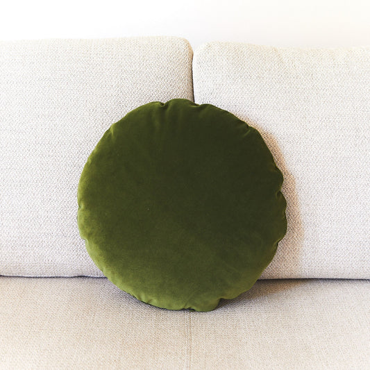 The Small Circle in Velvet