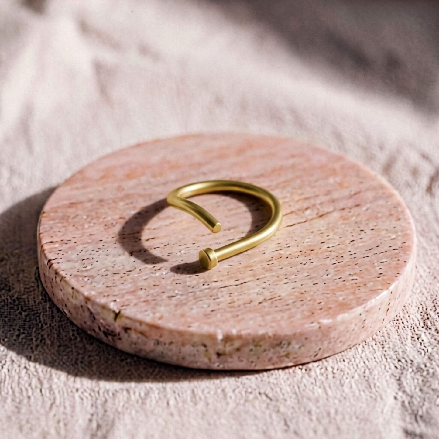 Artistic Open Brass Wire Ring | Zuri - EcoDunia