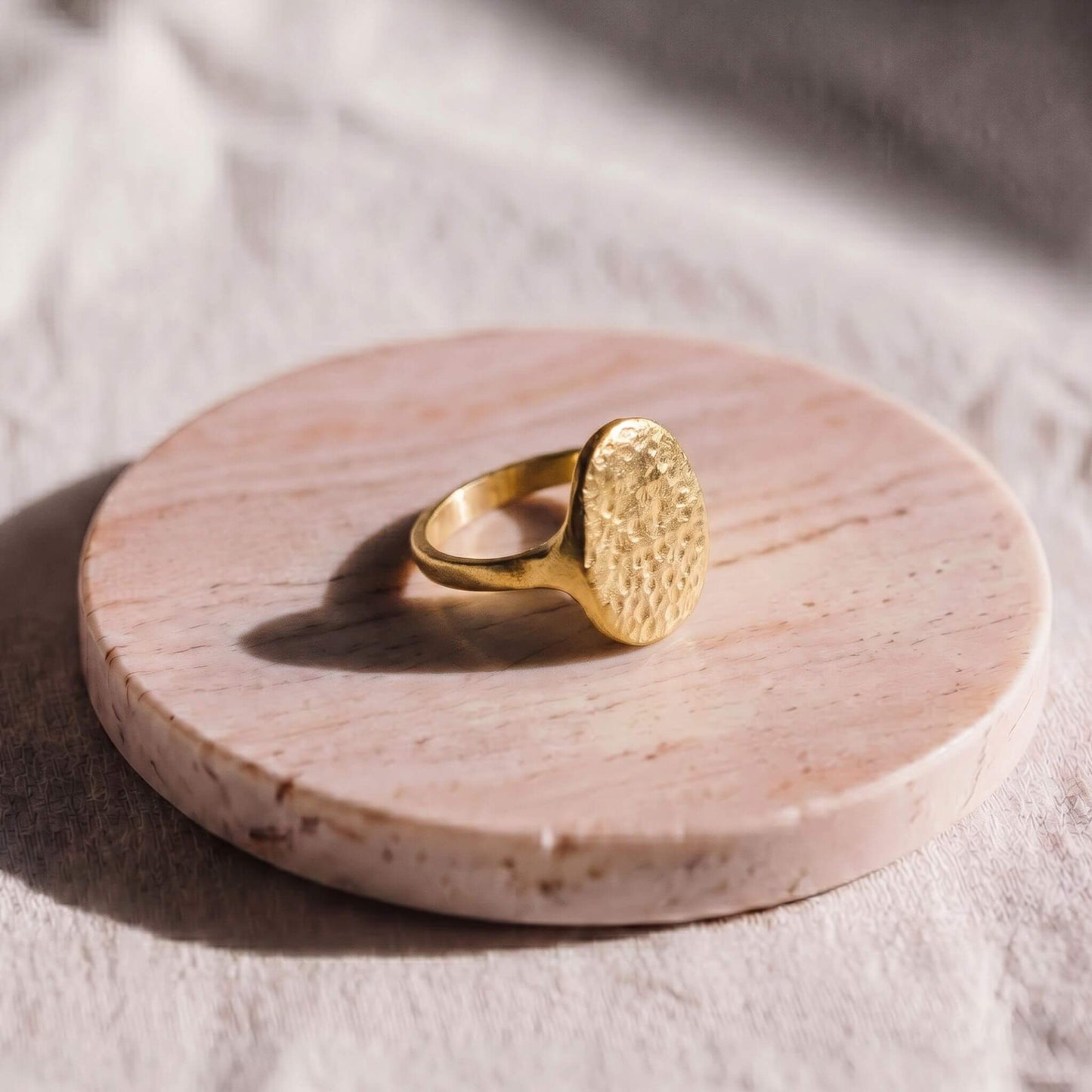 Brass Hammered Oval Signet Ring | Sima Ecodunia