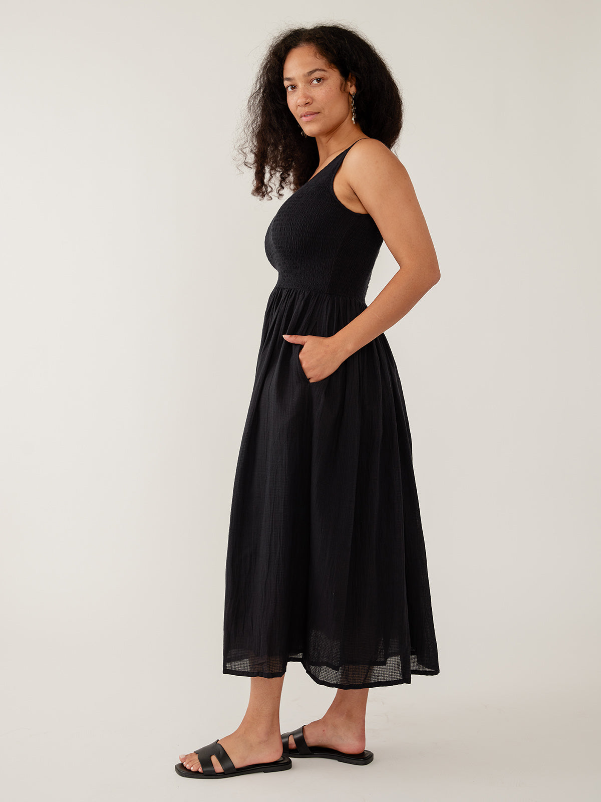 Lily V-Neck Sleeveless Dress - Black Textured Check
