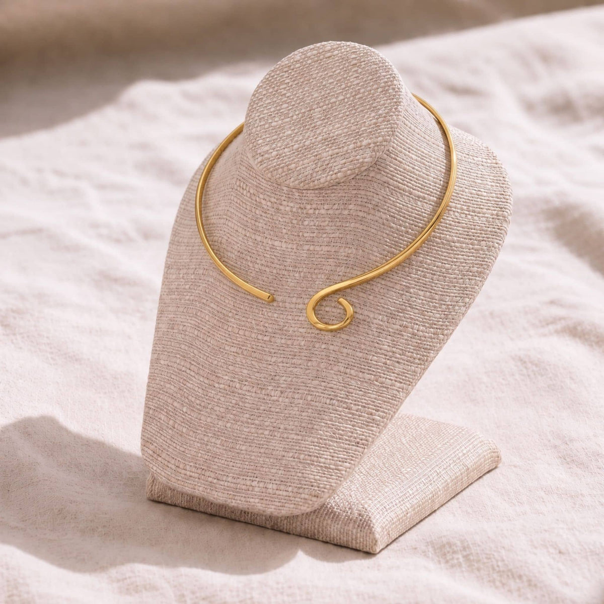 Open Loop Brass Collar Choker Necklace for Women | Pindu - EcoDunia