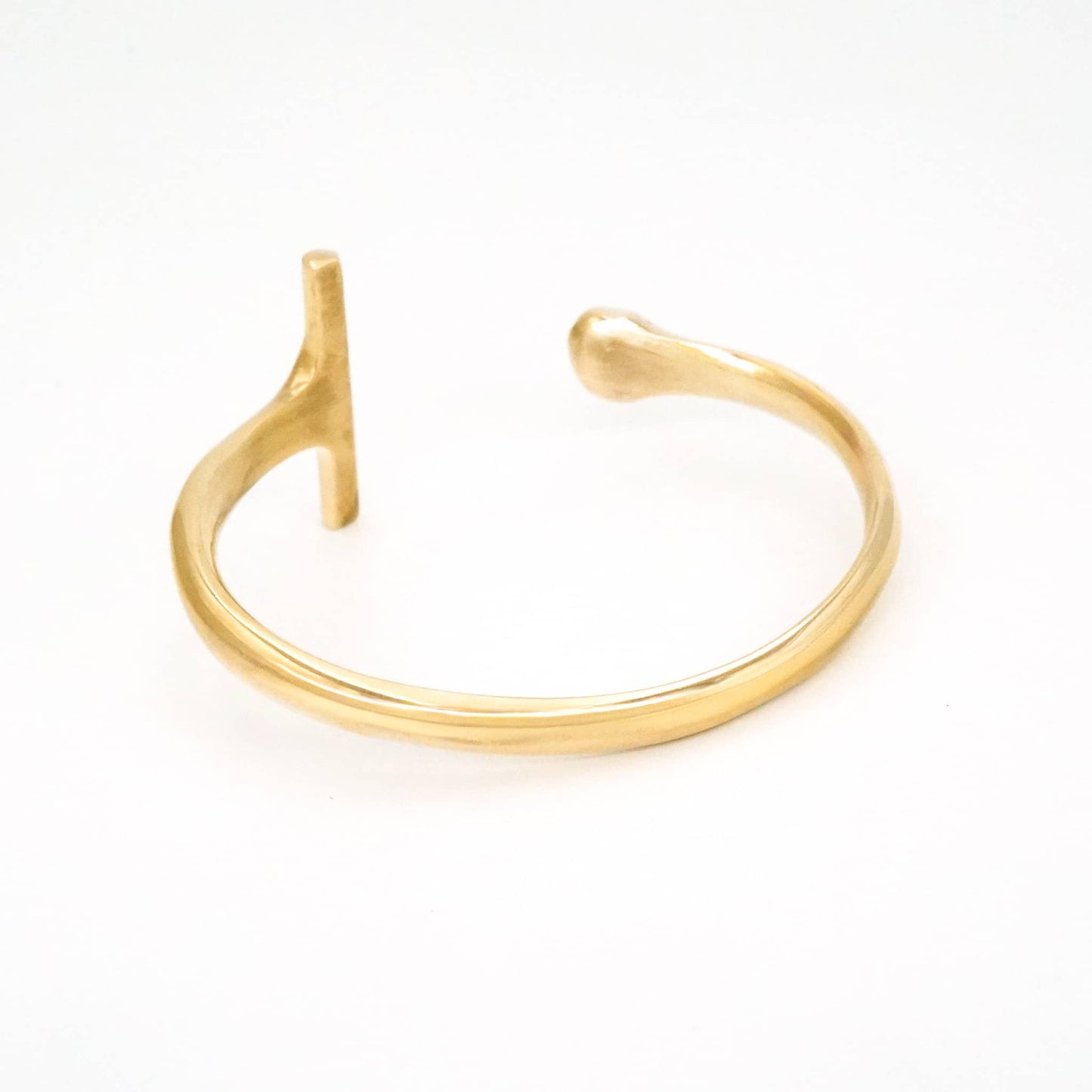 Teardrop Asymmetrical Cuff Bracelet | Shaba _ Ecodunia
