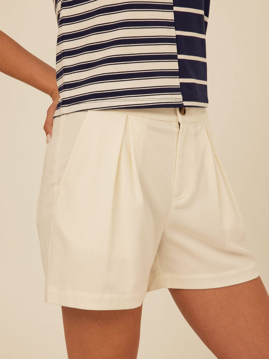 Selene Stretch Twill Pleated Short