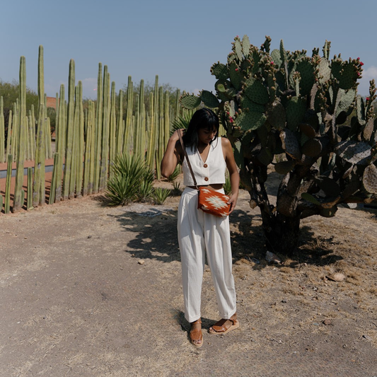 Tierra del Sol Convertible Clutch