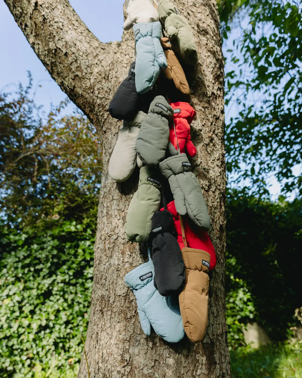 Brown vegan winter gloves made from recycled materials, warm and cozy design. - The New Orchard - Warm Brown