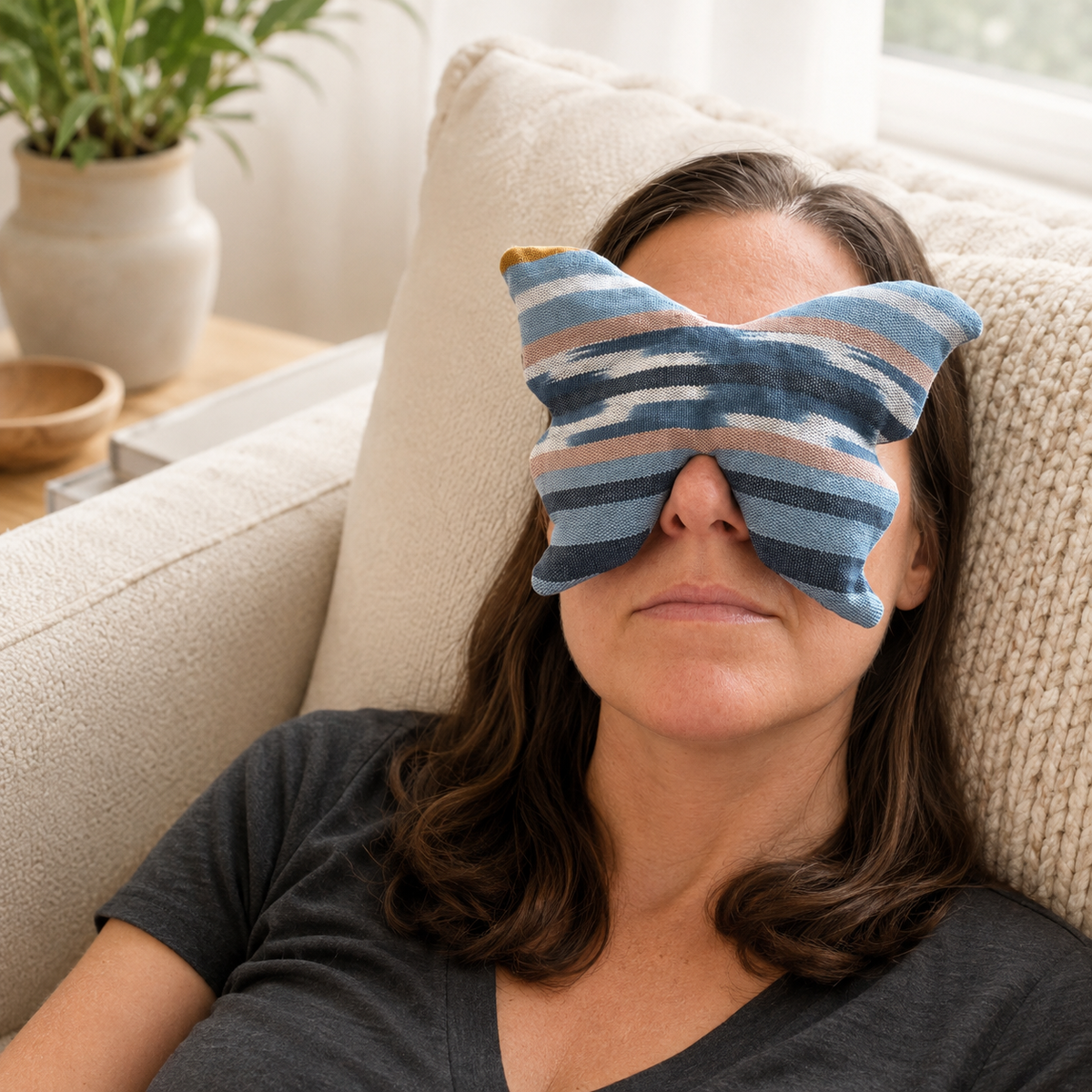 Small Weighted Comfort Butterfly Eye Bag