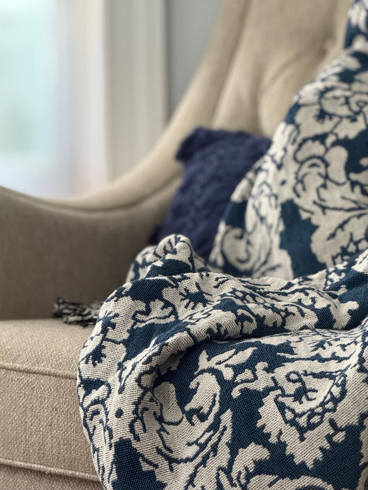 Blue Damask Floral Jacquard Woven Throw