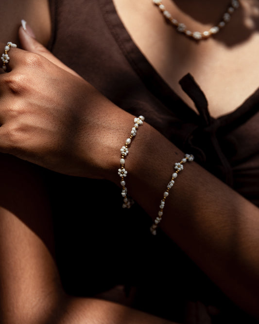 Freshwater Pearl and Flower Beaded Jewelry Set