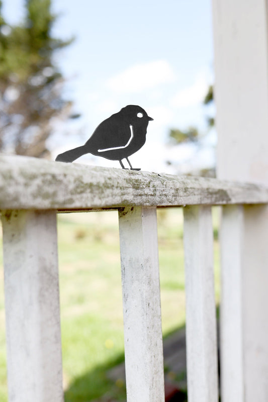 Metal Bird Statue - Chickadee