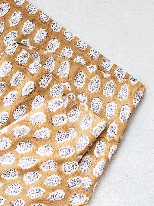 Table Throw (Ivory) - Lily - Chai & Black