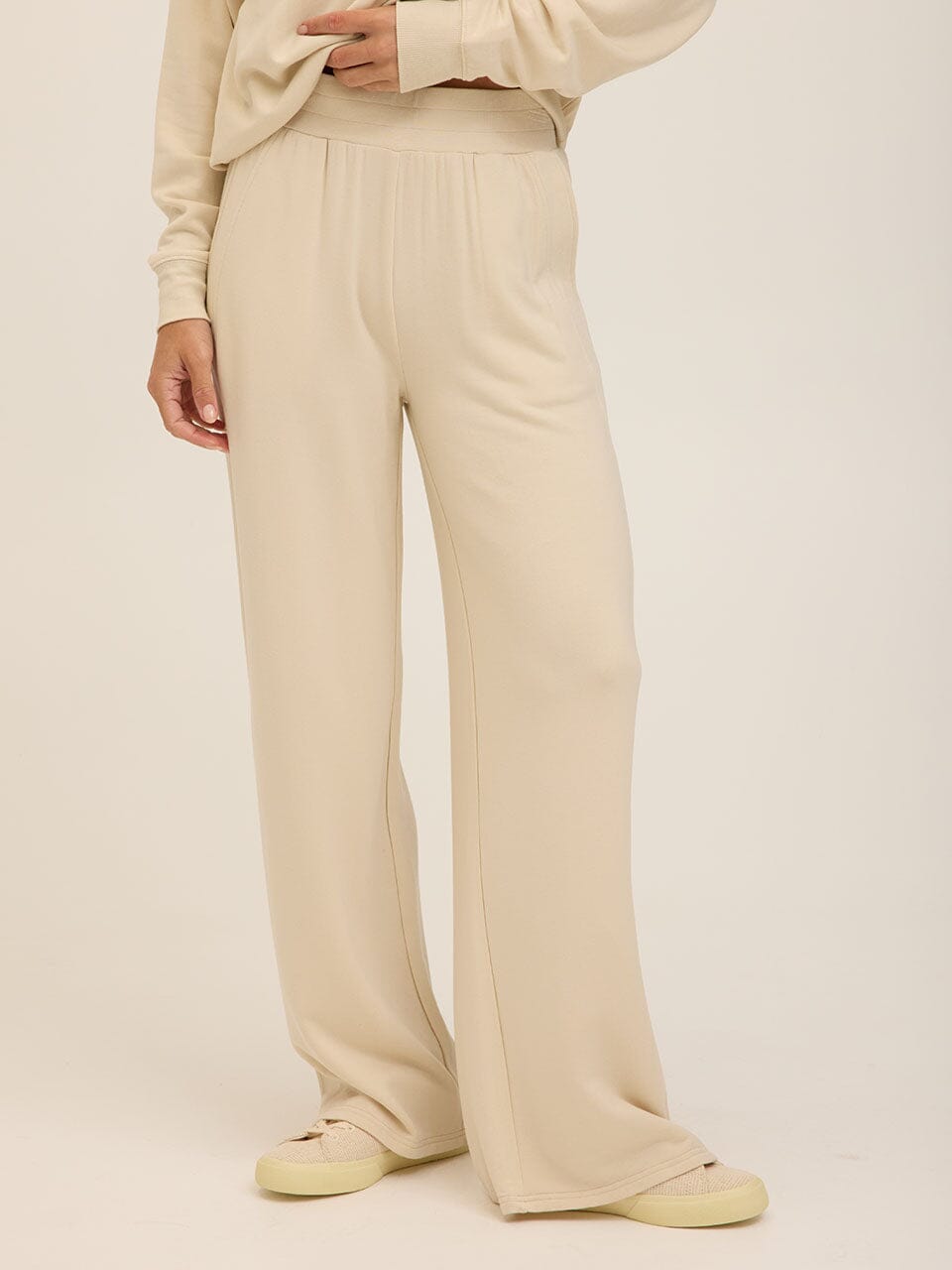 Core Feather Fleece Sweatpant