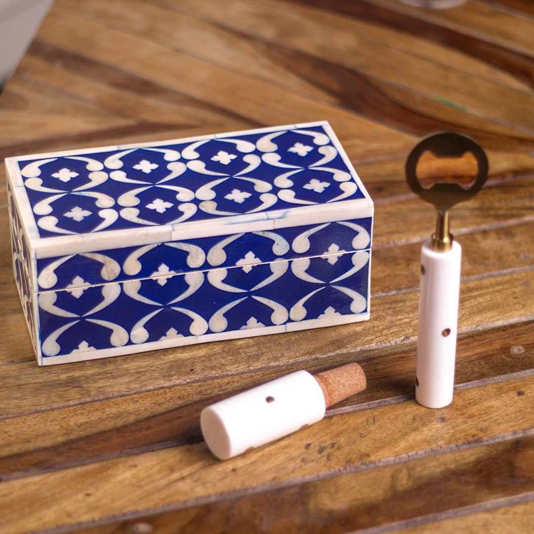 S/2 Lattice Bar Accessories Gift Set, Wooden Box with Bottle Opener & Stopper