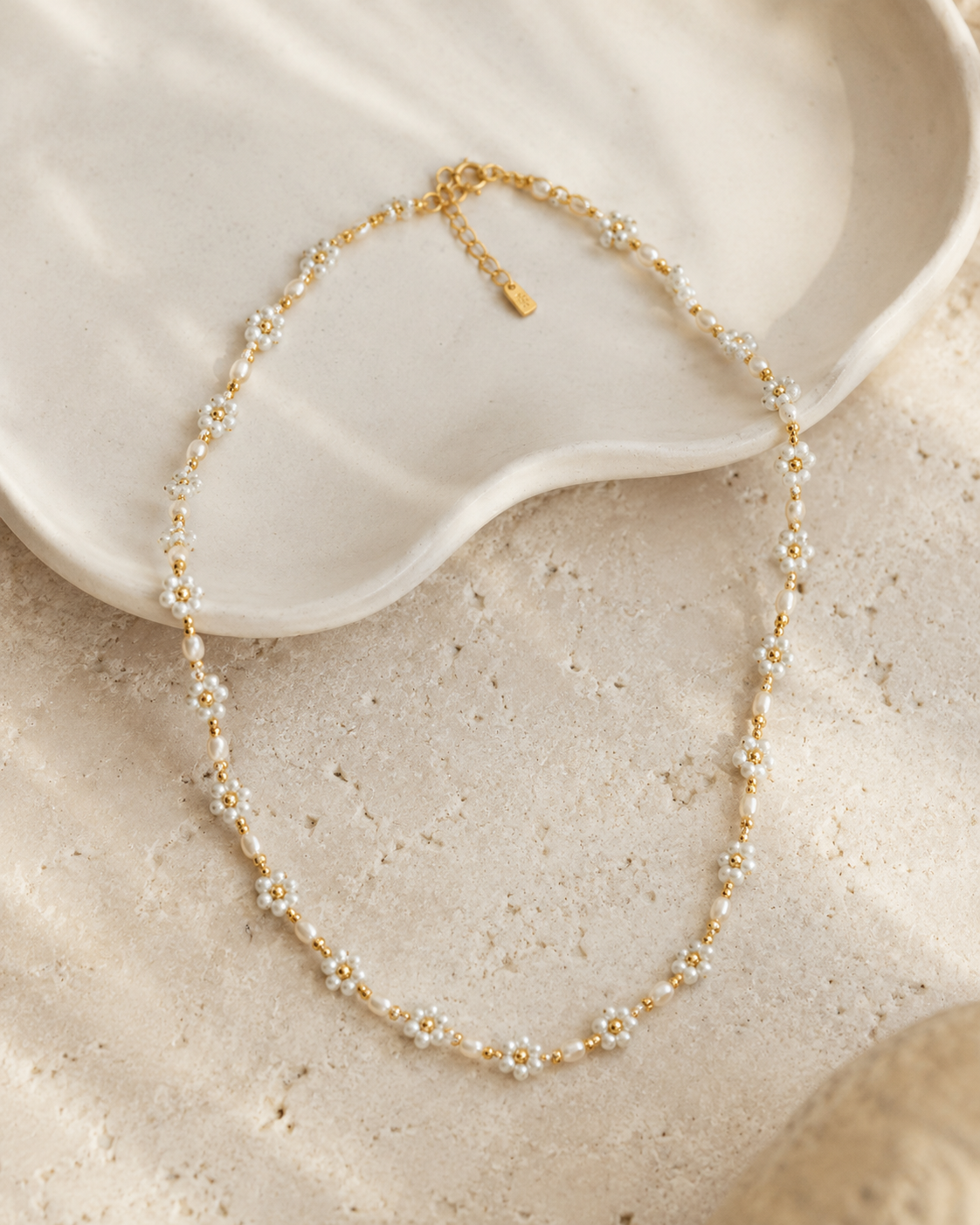 Freshwater Pearl and Flower Beaded Necklace