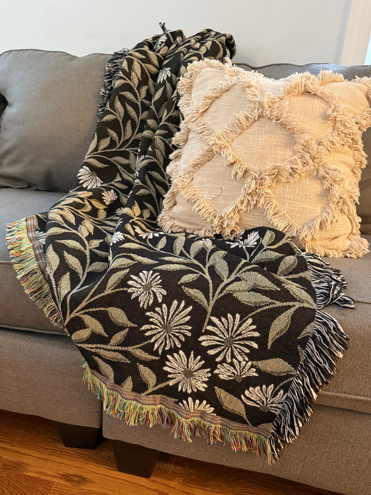 Black and Gold Floral Botanical Jacquard Woven Throw