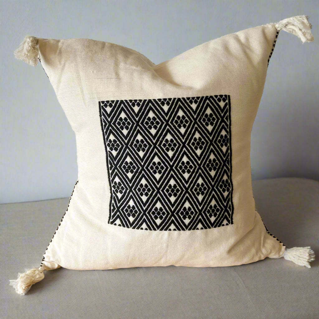Chiapas Brocade Pillow With Tassels