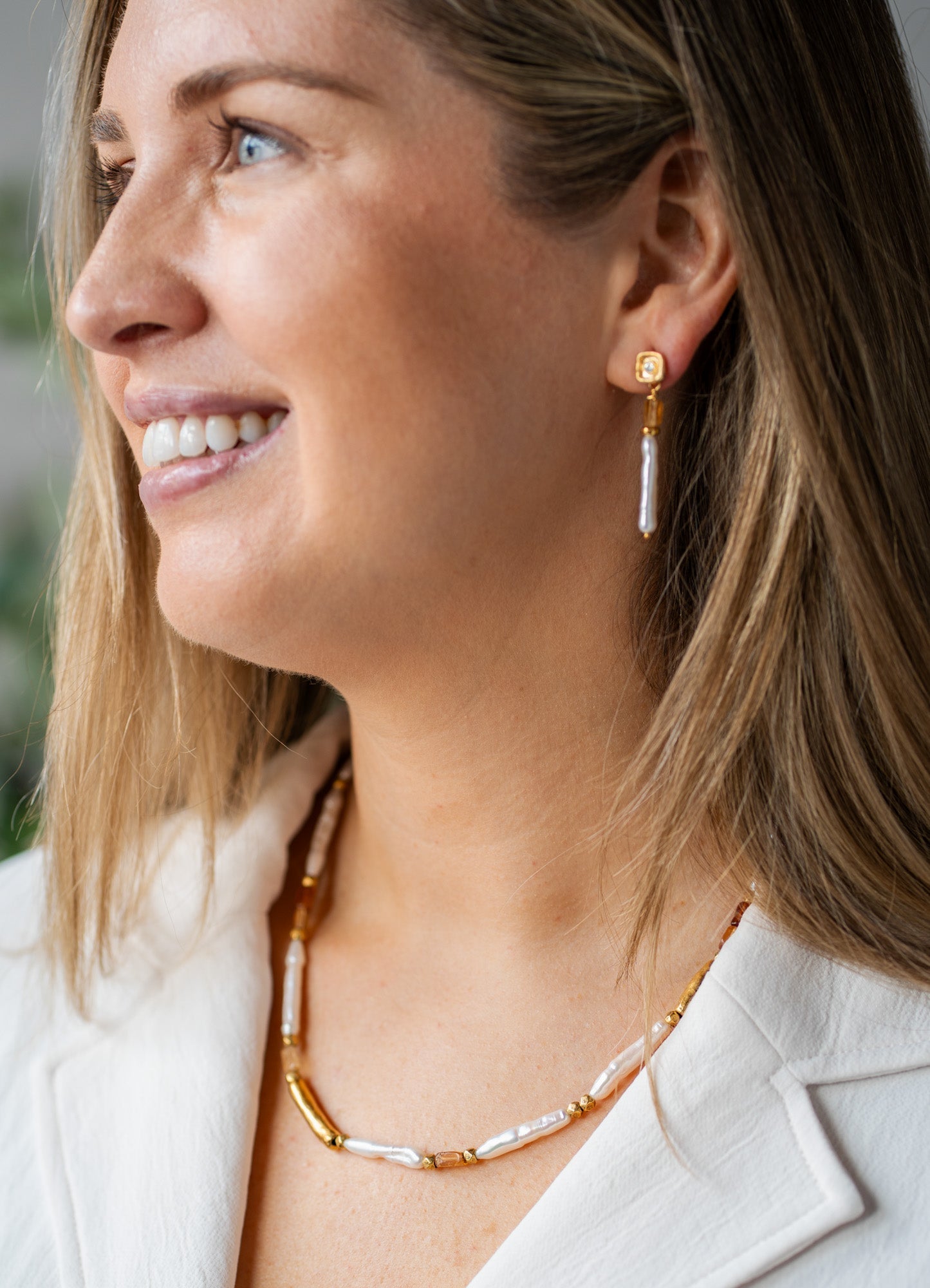 Biwa Pearl & Garnet Earring