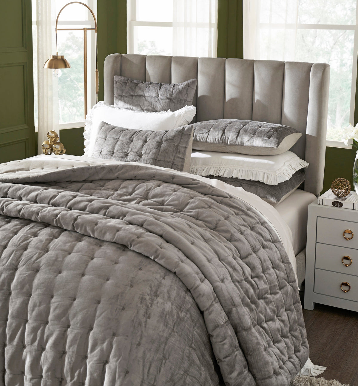 Bailey Tufted Velvet Quilt