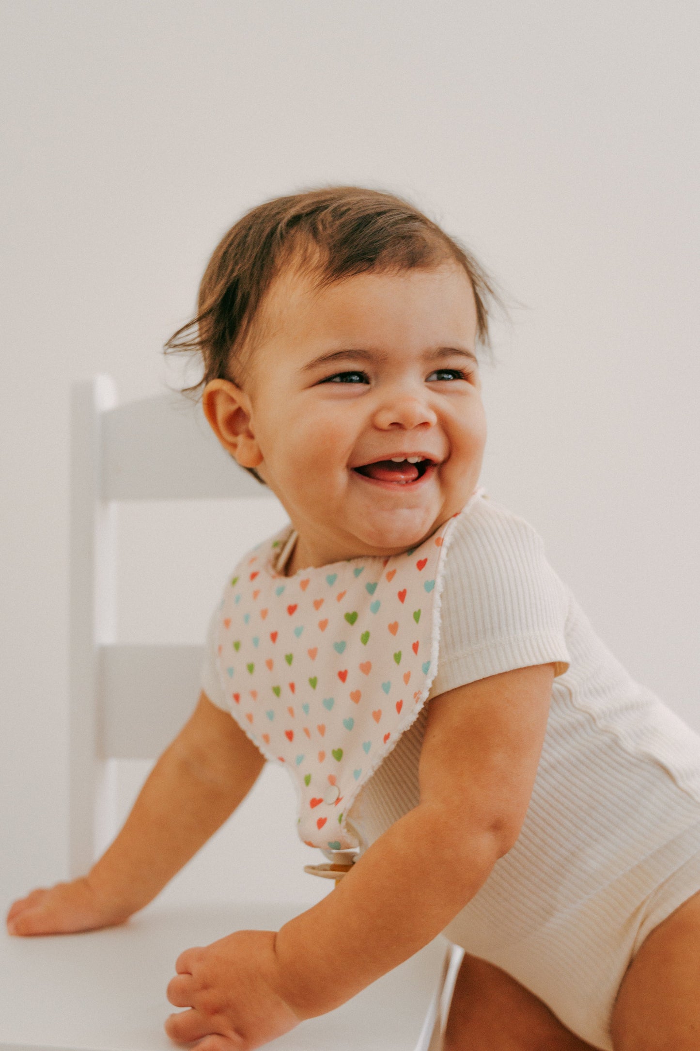 Soothe & Snap Pacifier Bib- Sweetheart Parade