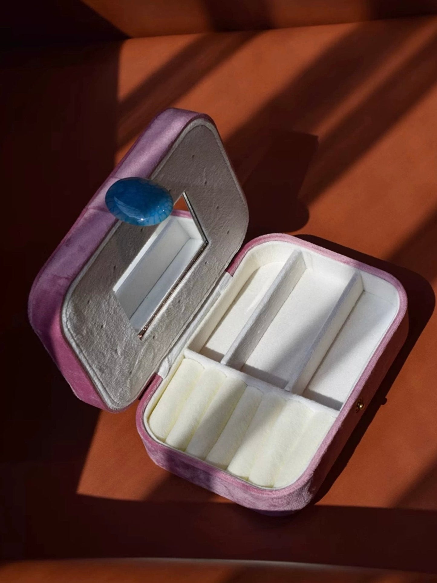 Pebble Jewelry Box