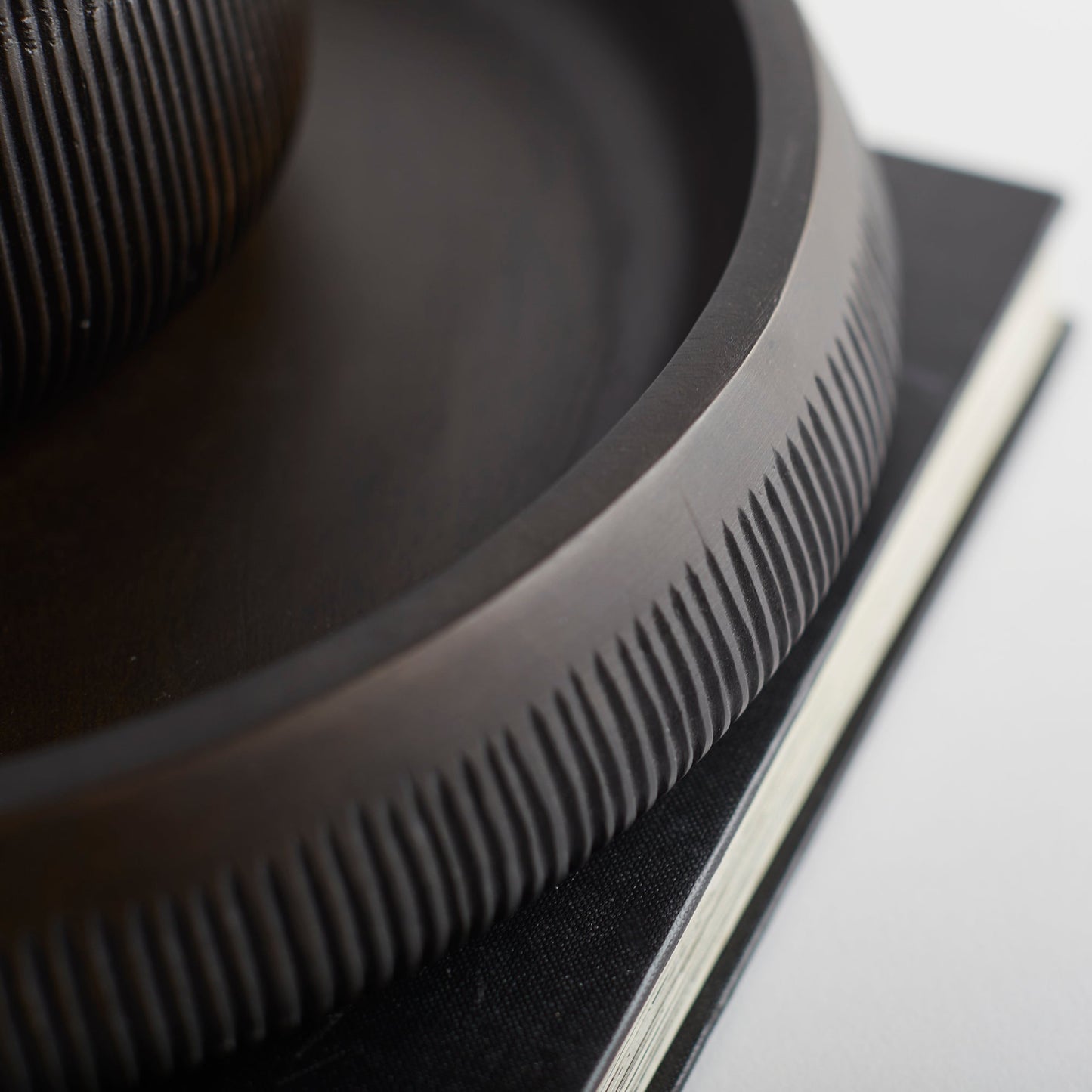 Chiseled Leila Small Tray