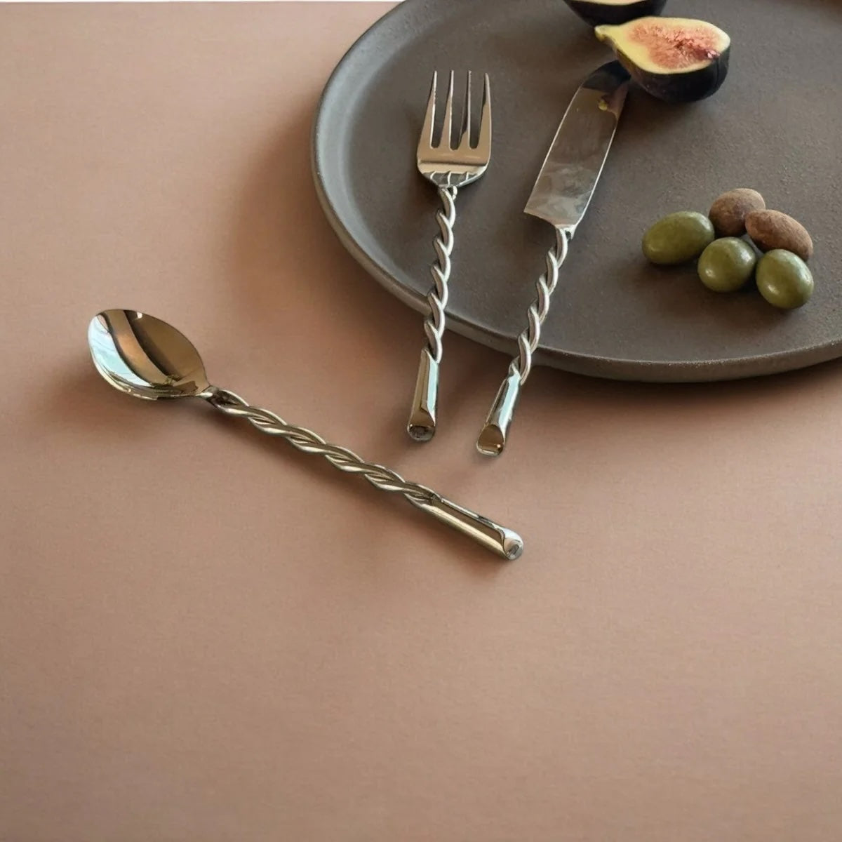 S/20 Ava Silver Flatware
