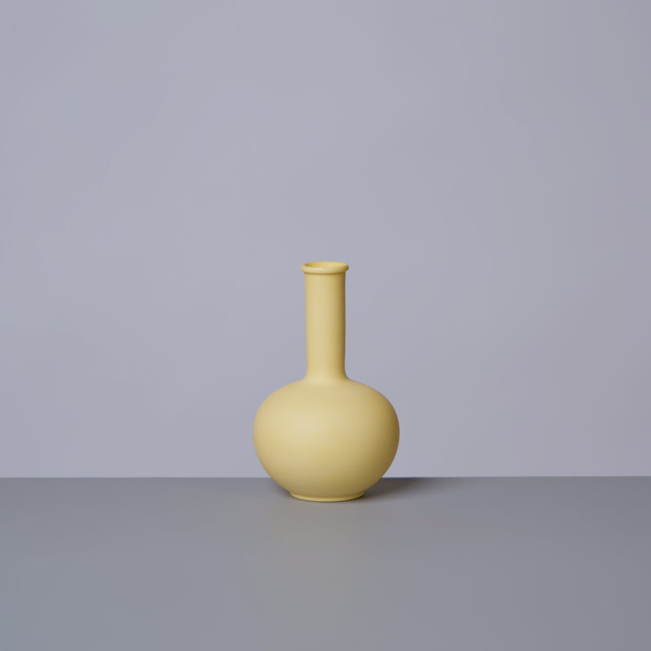 Matte Porcelain Mini Beauty Vase