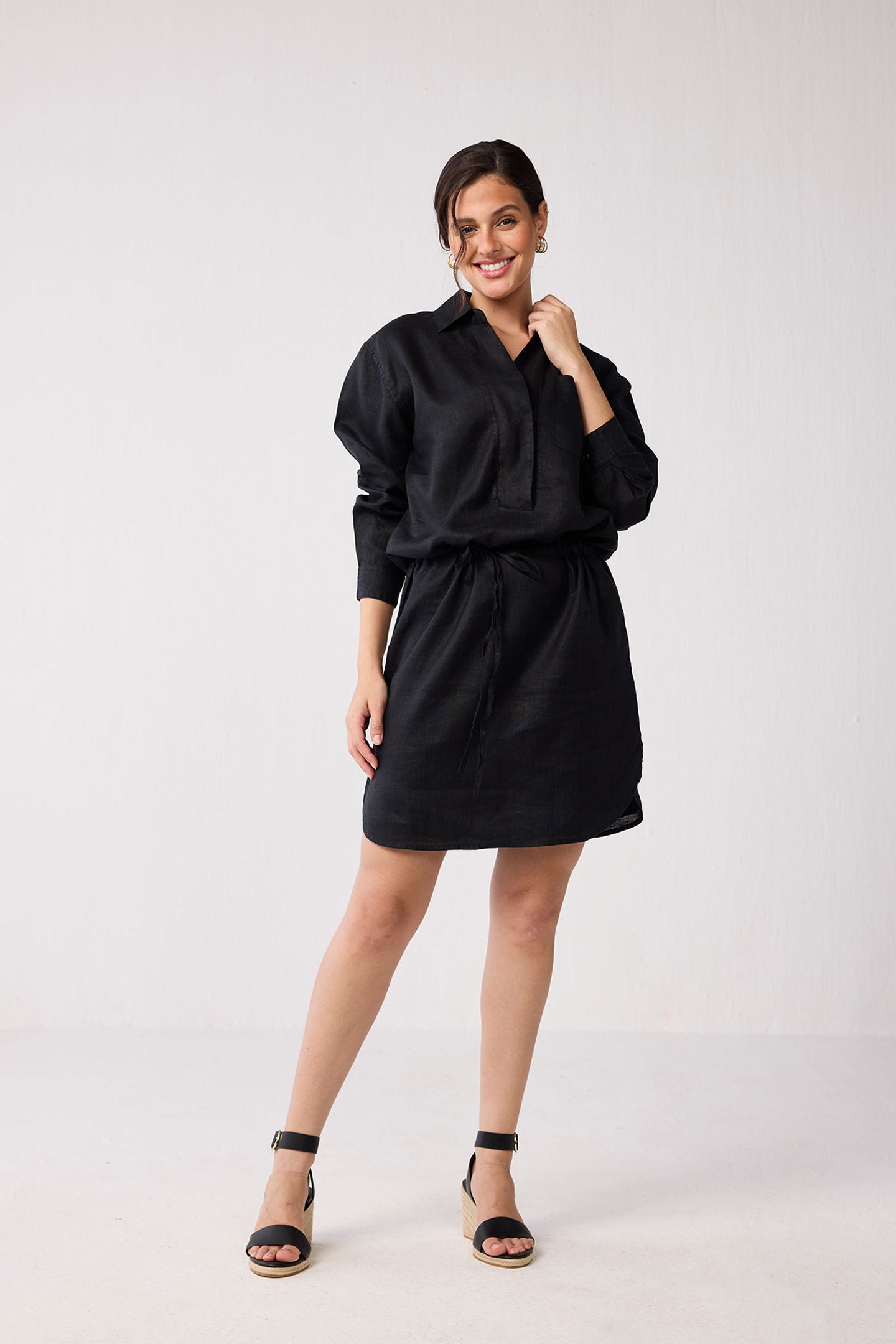 Meet me by the Cliff Dress in Black
