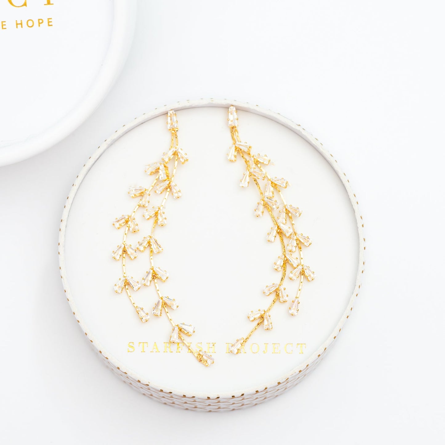 Gold earrings for a wedding, dangling gold earrings, earrings for a bride, fashion jewelry, jewelry presents