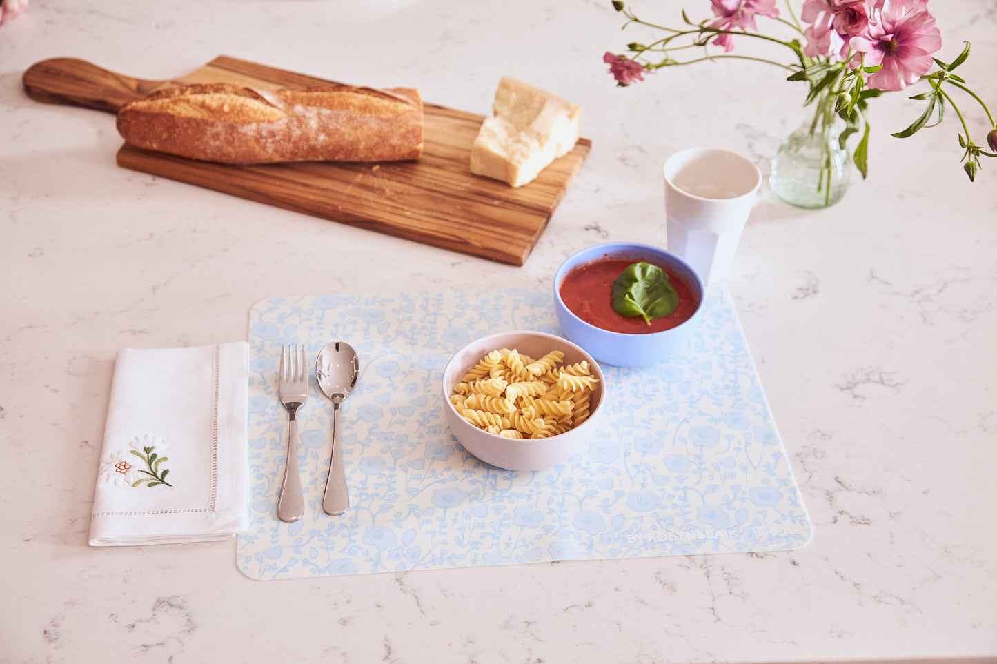 2 Placemats | Blue Toile | by robynblair x Recette