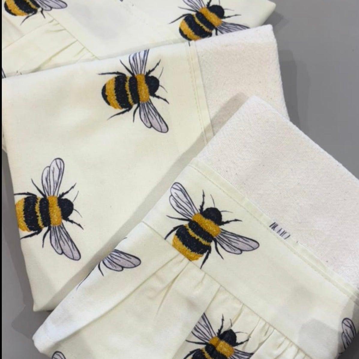 Honey Bee Ruffled Kitchen Towels (Set of 2)