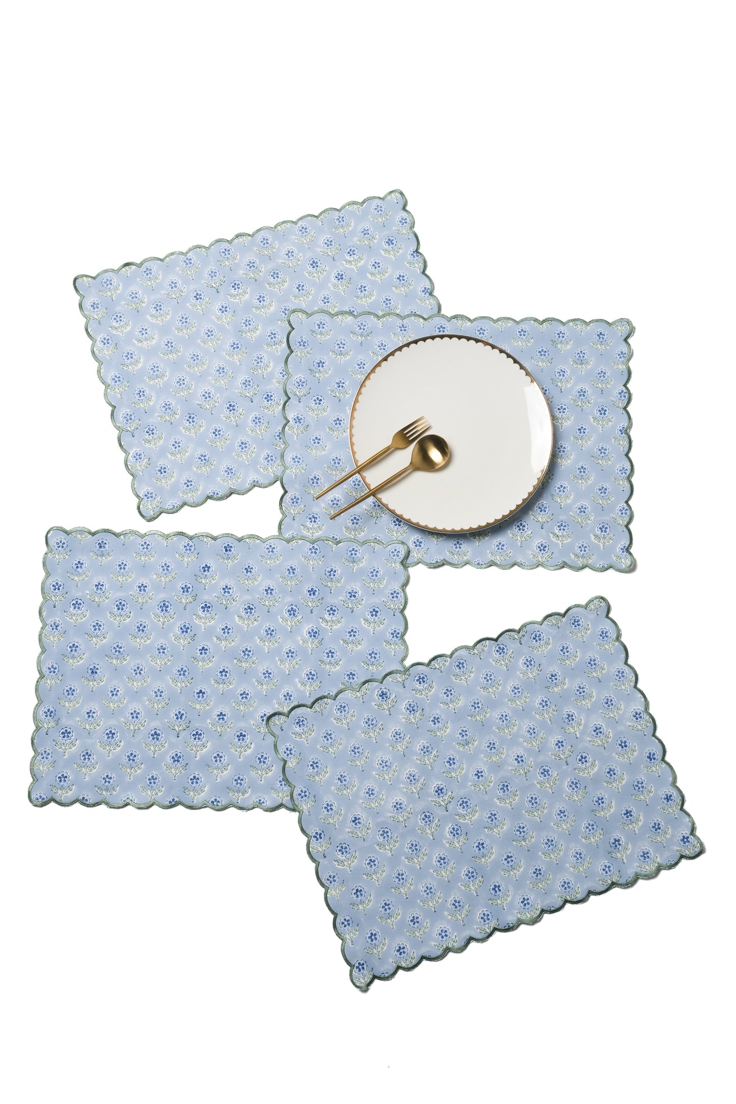 Mona Scallop Embroidered Blockprint Placemat in Blue