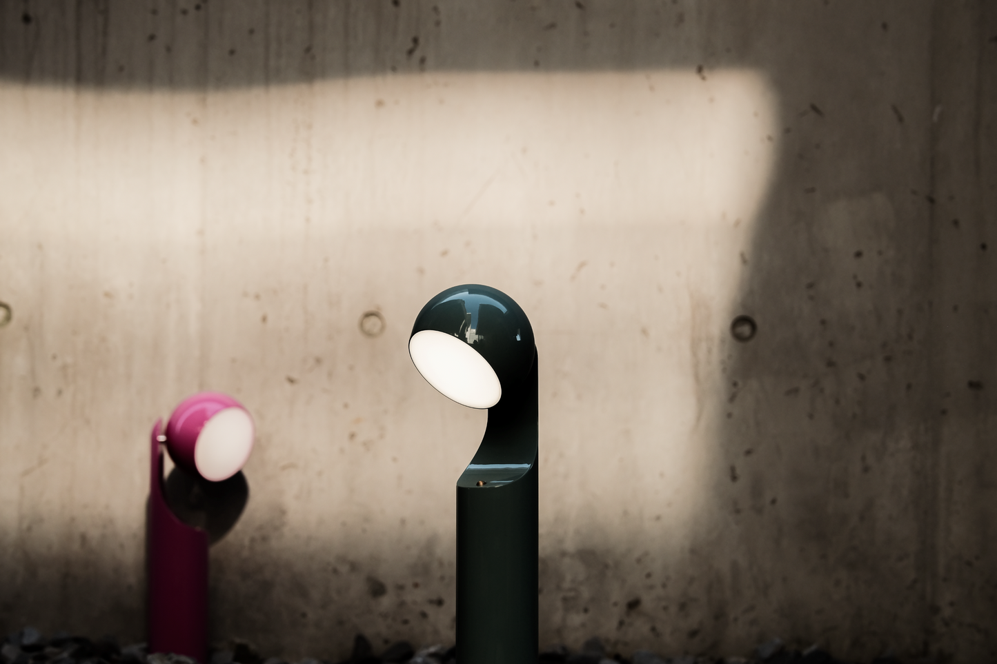 Mono Portable Reading Lamp - Forest Green