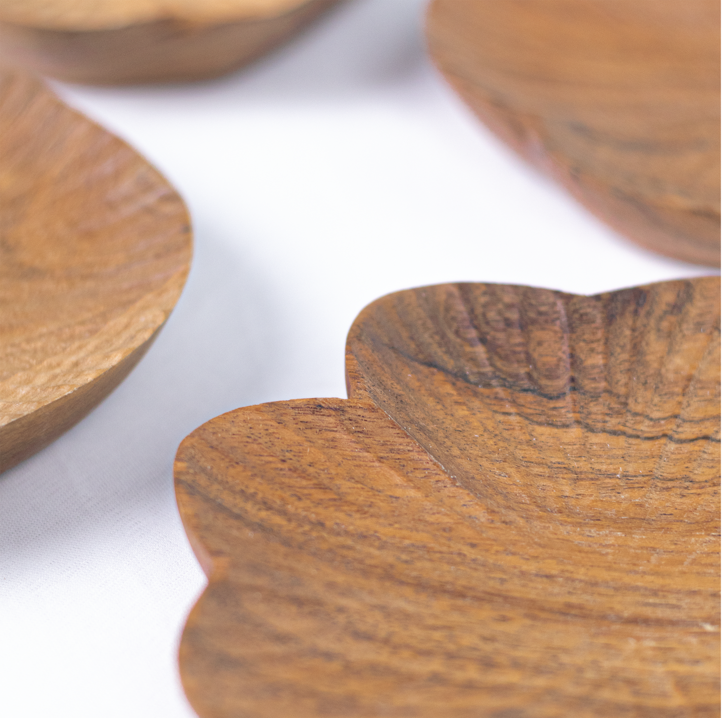 S/4 Handcarved Wooden Trinket Trays Gift Set