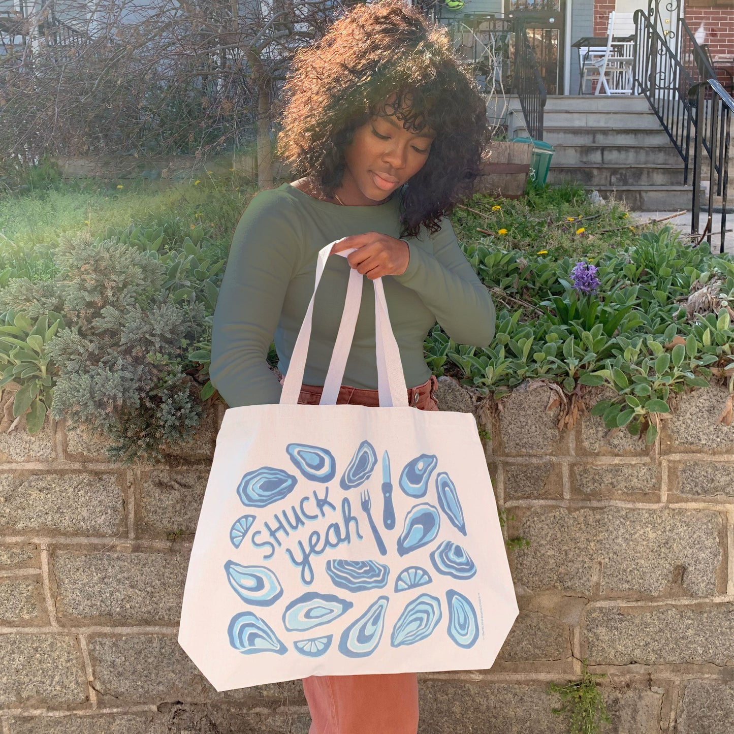 Oyster Candle & Tote Gift Set