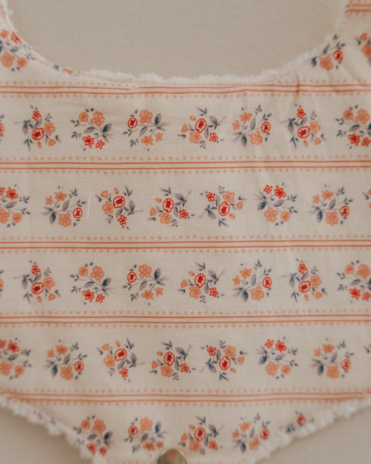Soothe & Snap Pacifier Bib- Magnolia Blooms