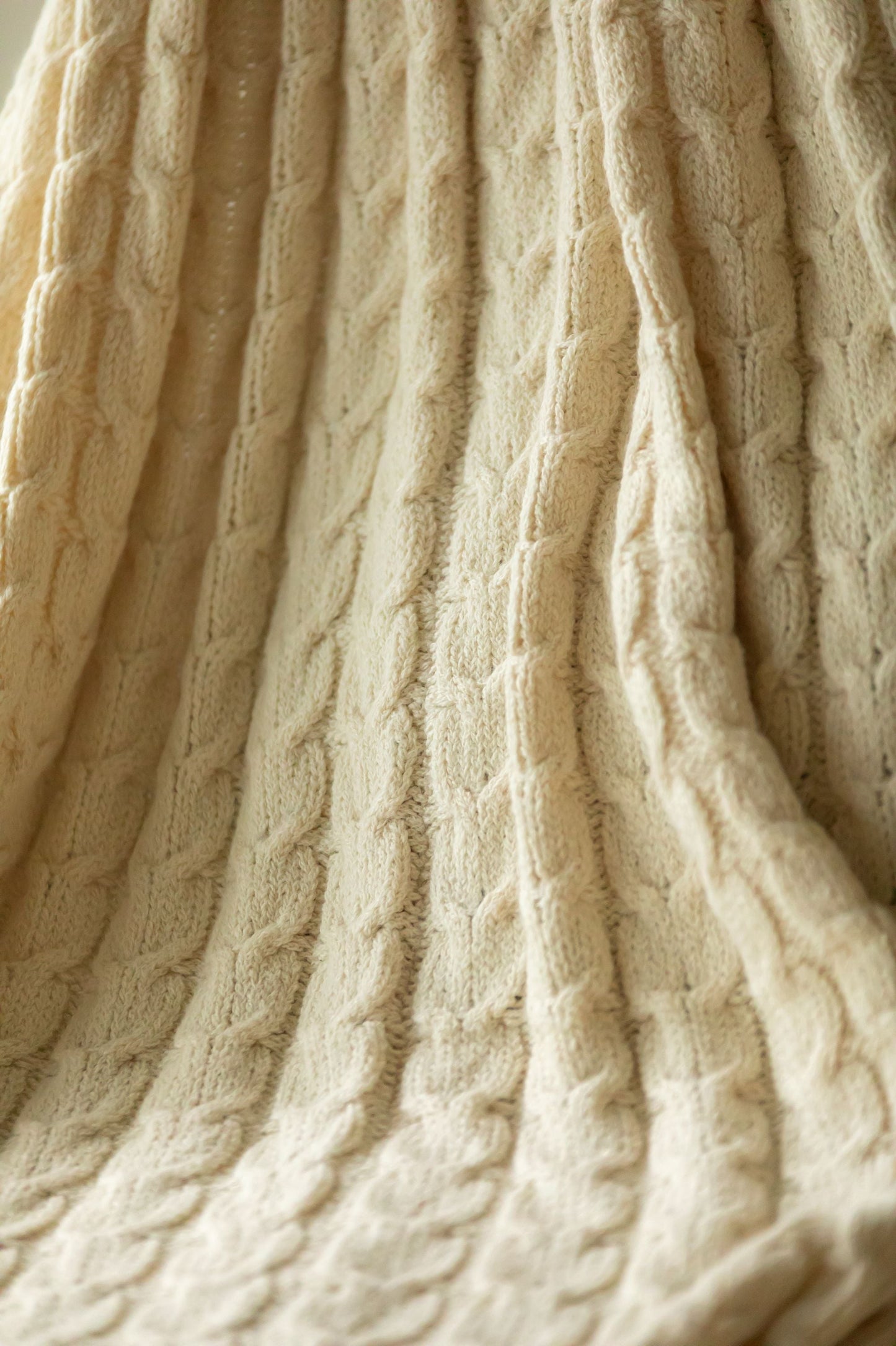 Muru Collection - Pima Cotton & Undyed Baby Alpaca Ivory Cable Throw