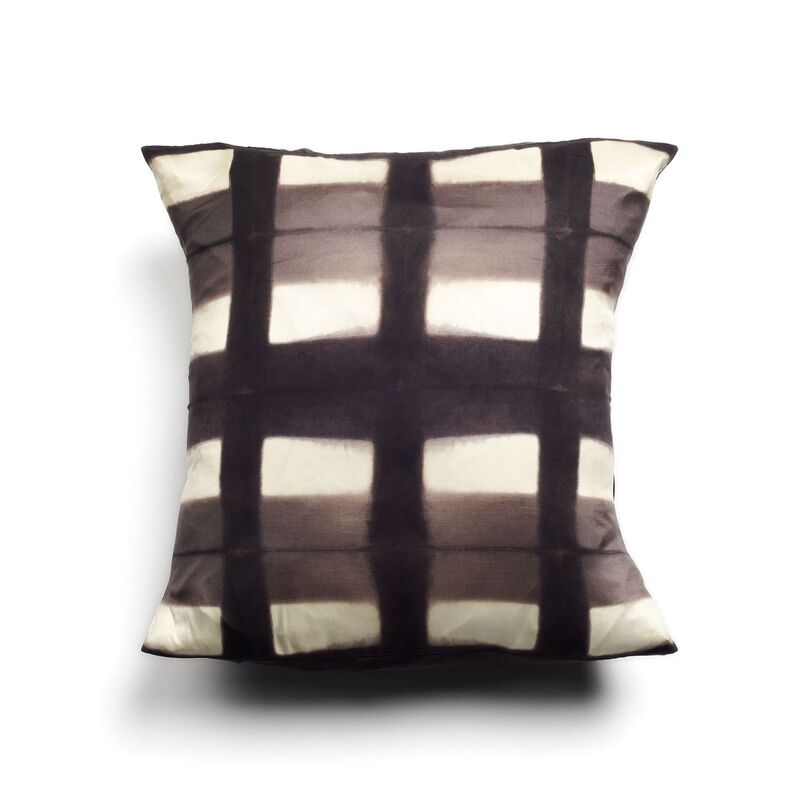 Melo Black Handcrafted Shibori Print Mulberry Silk Pillow
