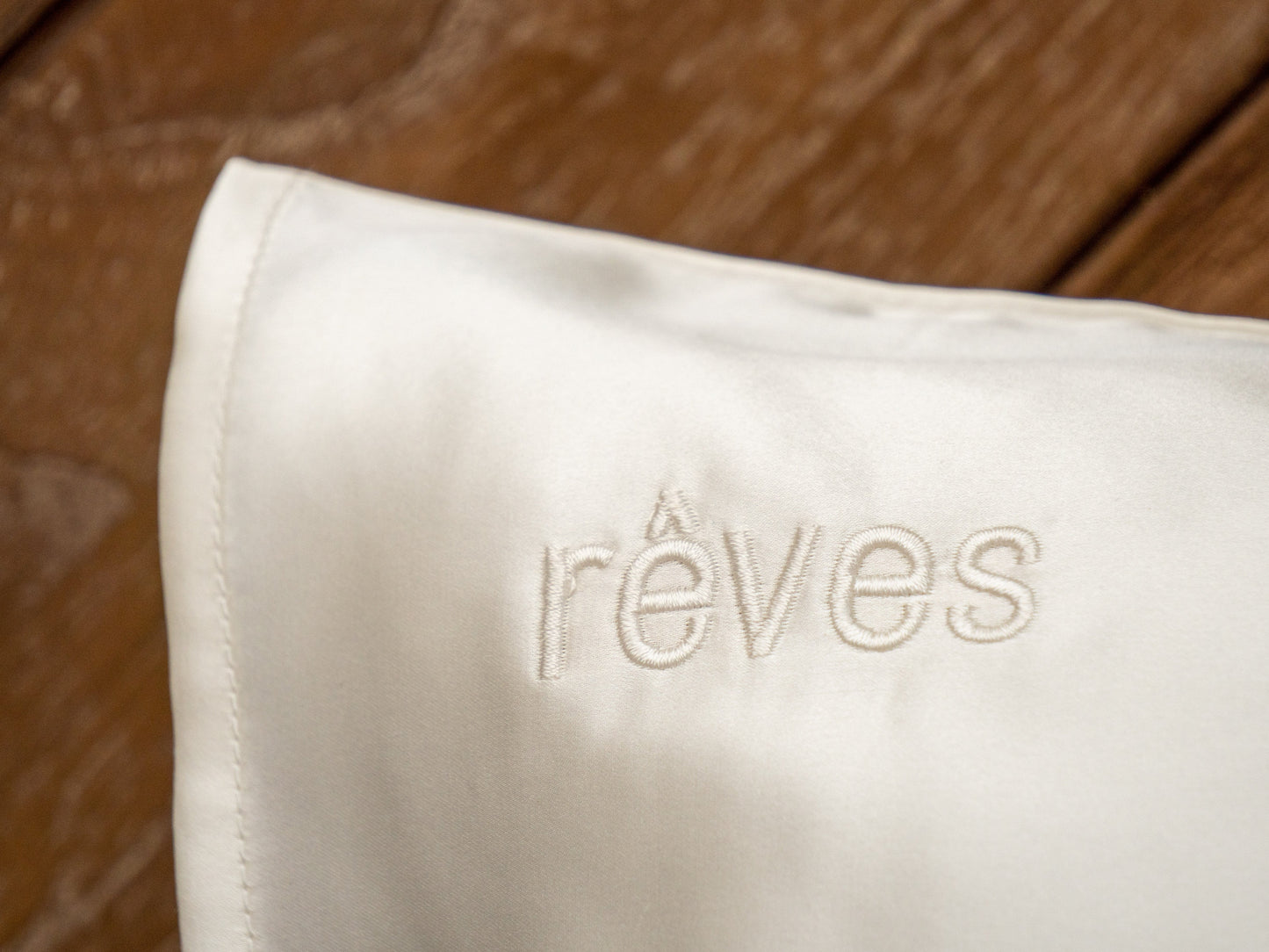 Blanc Queen Envelope Pillowcase