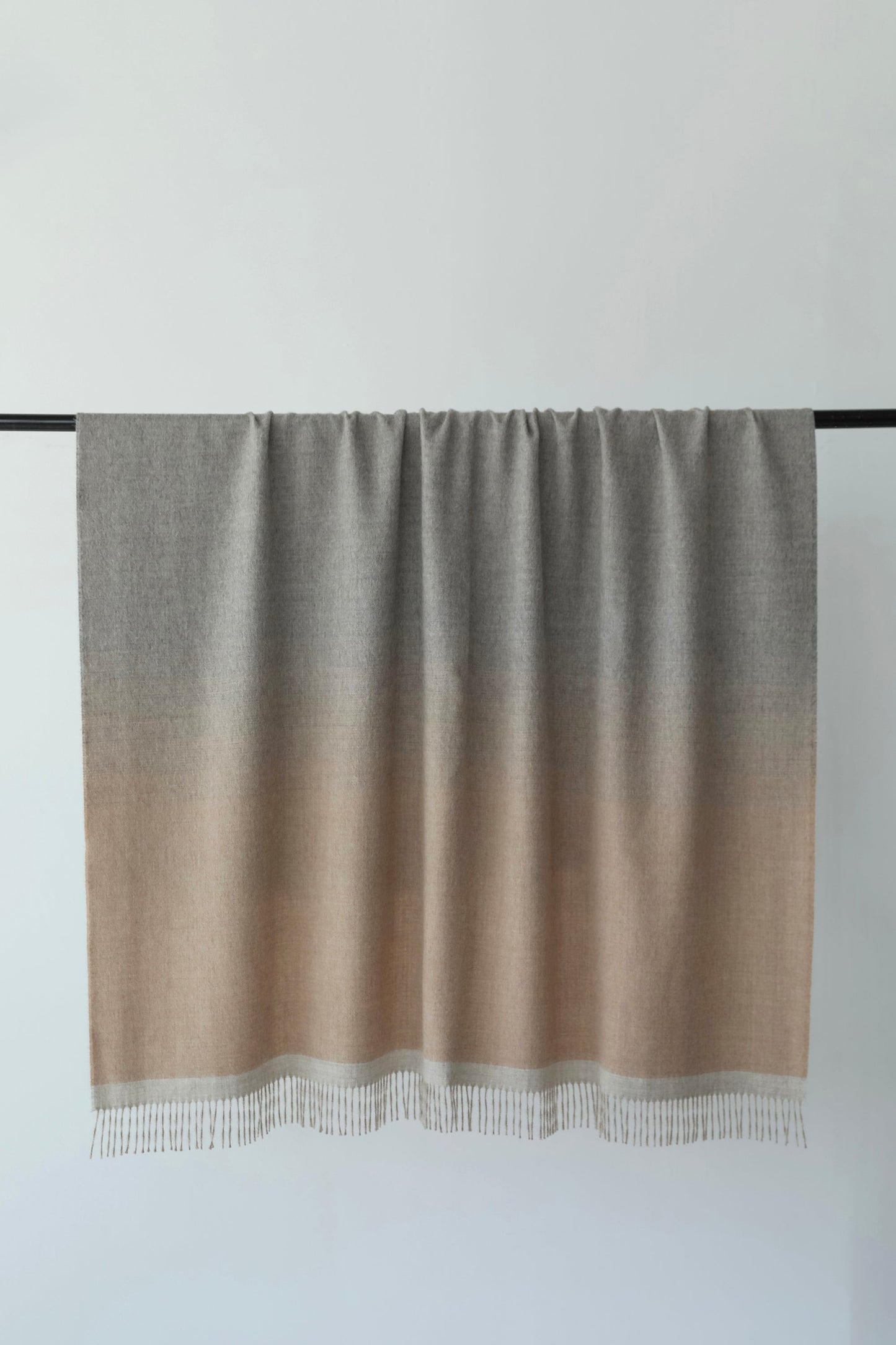 GRADIENT WEAVE THROW - TAUPE