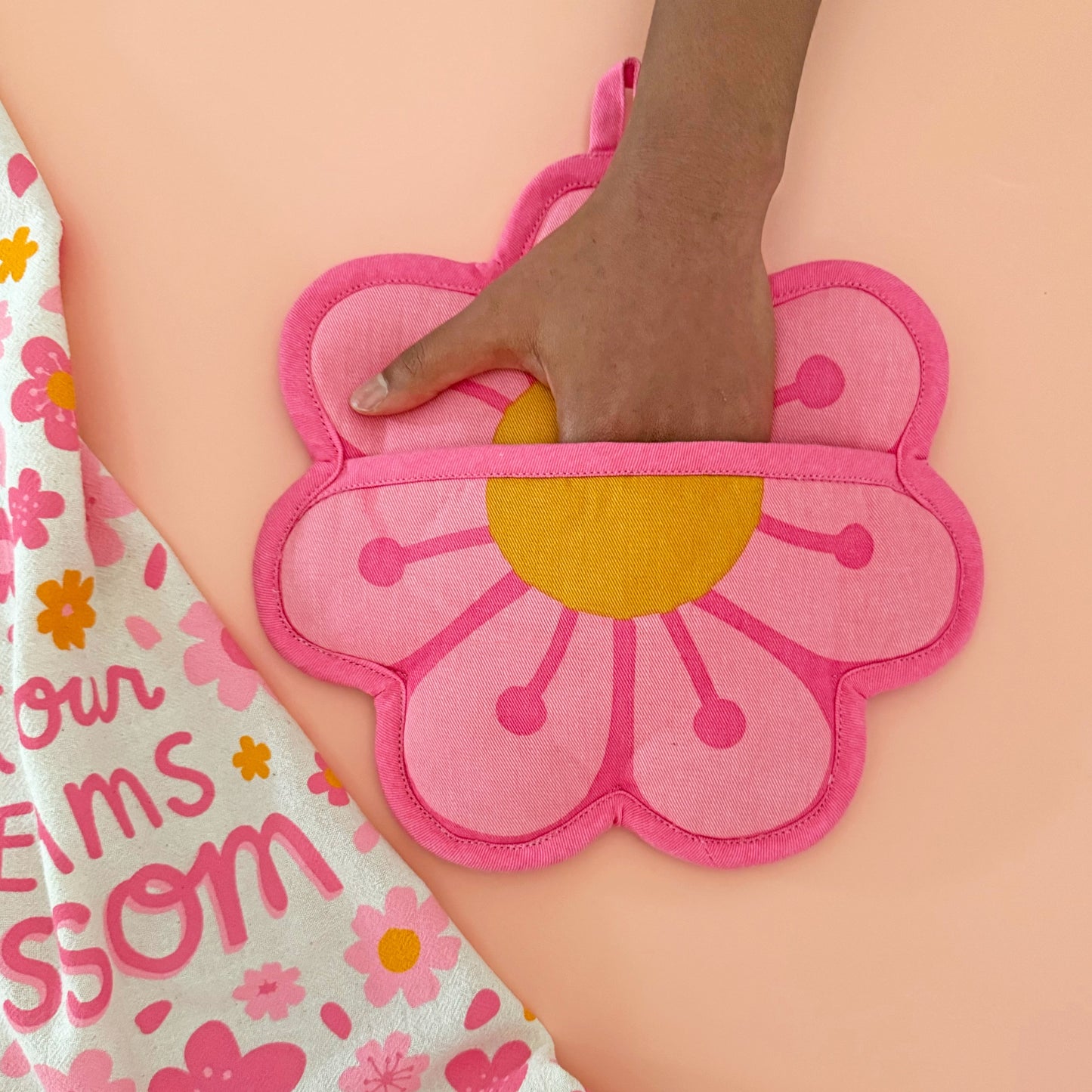 Blossom Tea Towel and Pot Holder Set