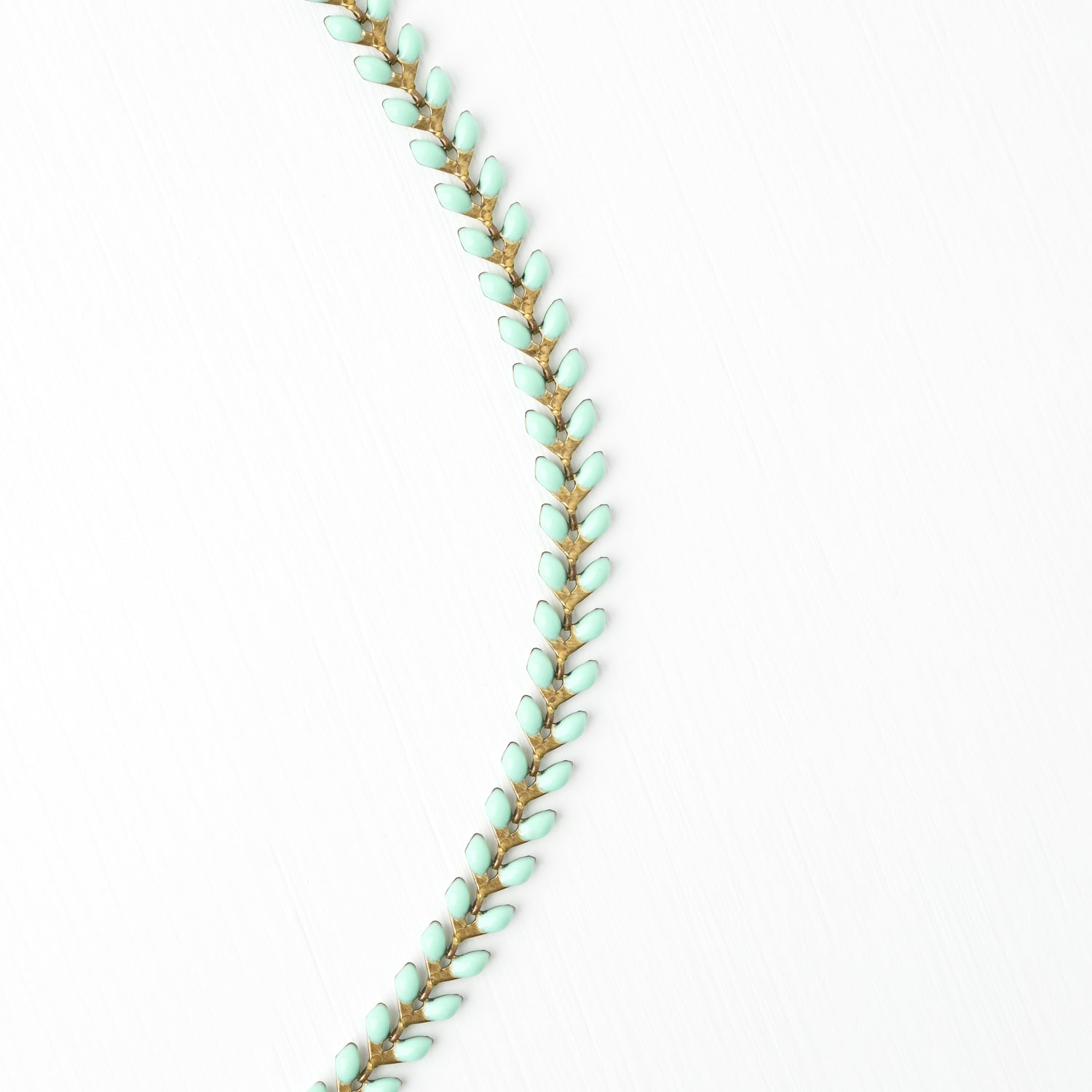 Mint and gold necklace, necklace for layering, seed-shaped necklace, necklace with symbolism, jewelry for women, women's freedom business