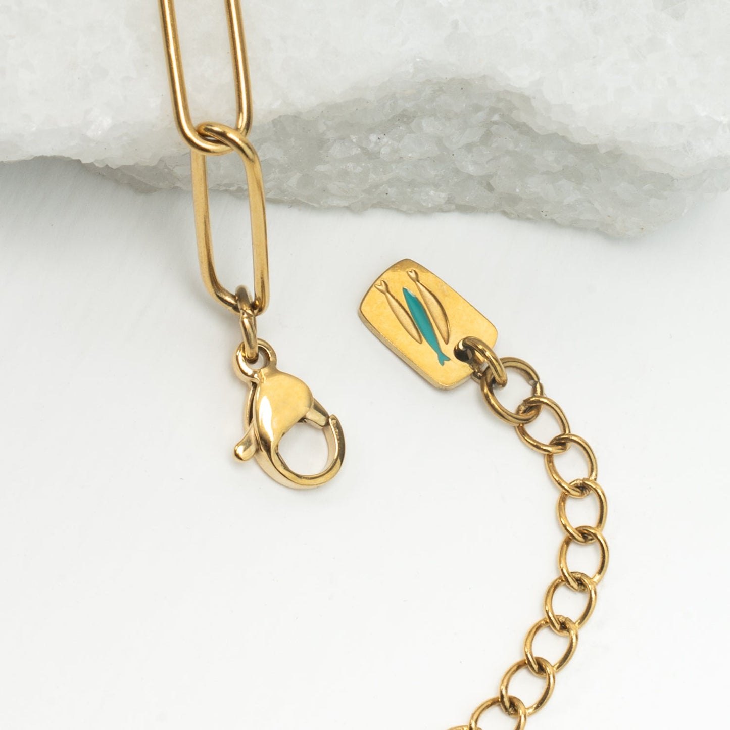 Heart of Mary Necklace Gold