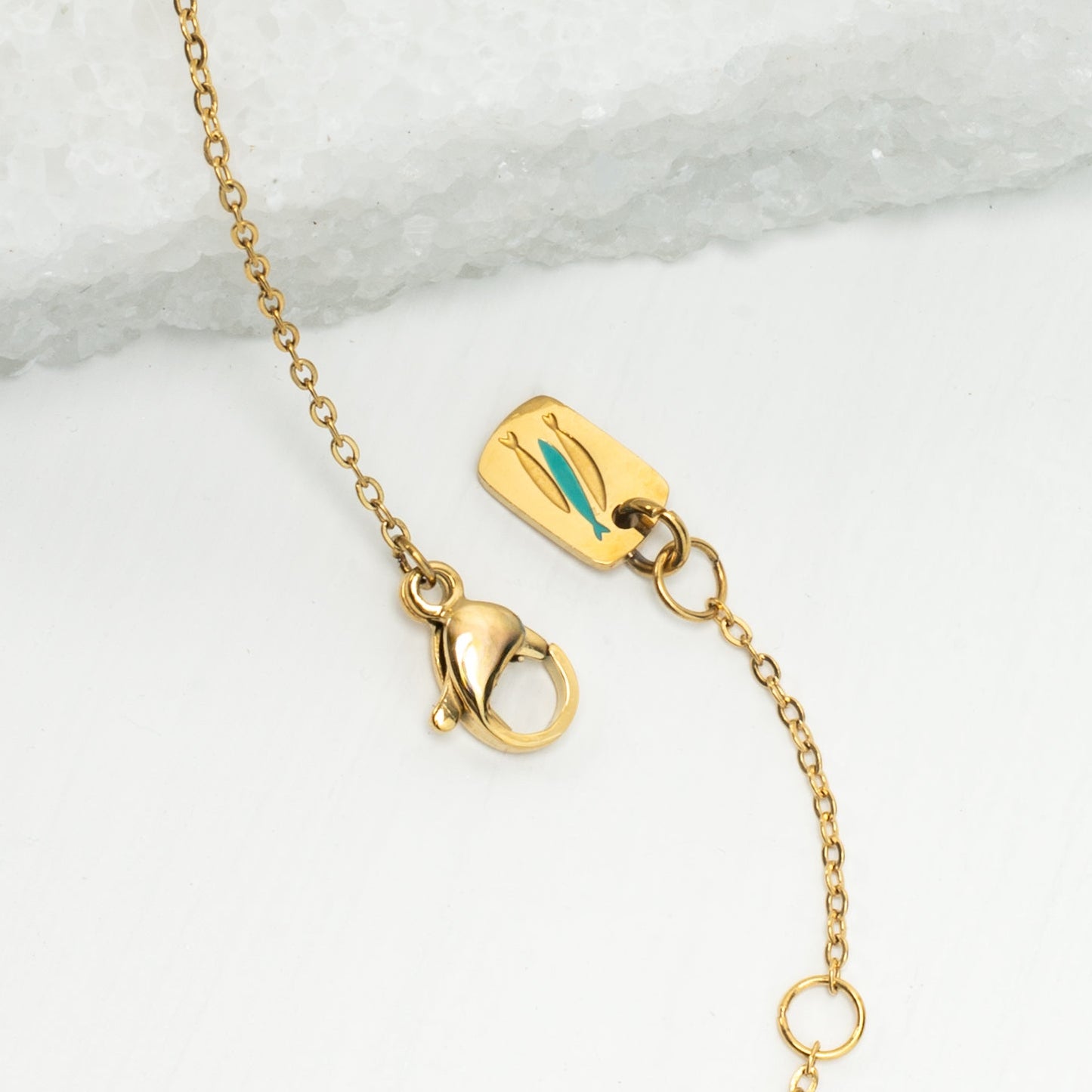 The Chosen Four-Sided Necklace Gold